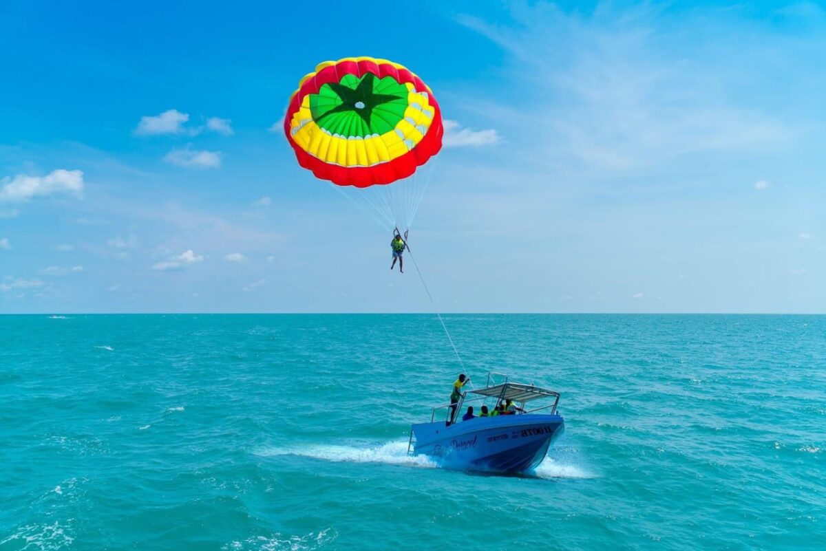 parasailing